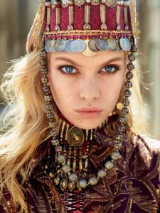 Stella-Maxwell-Vogue-Russia-October-2015-Editorial02